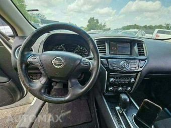 2015 Nissan Pathfinder SV – miniatura 10