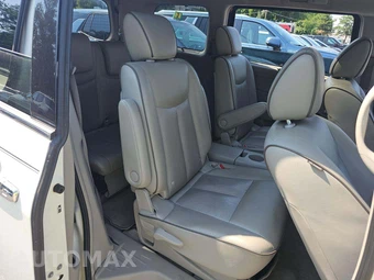 2015 Nissan Quest Platinum 118.1" WB - miniatura 17