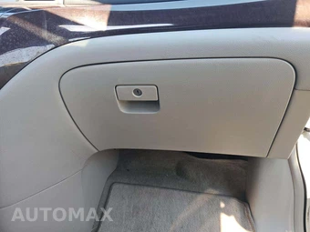 2015 Nissan Quest Platinum 118.1" WB - miniatura 20