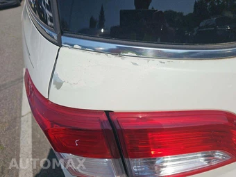 2015 Nissan Quest Platinum 118.1" WB - miniatura 24