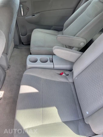 2015 Nissan Quest S 118.1" WB - miniatura 4