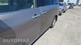 2015 Nissan Quest SV 118.1" WB - miniatura 25