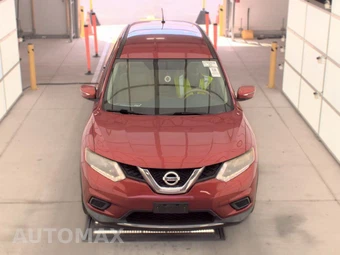2015 Nissan Rogue S – miniatura 2