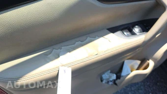 2015 Nissan Rogue S – miniatura 27