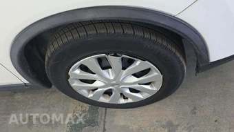2015 Nissan Rogue S – miniatura 29