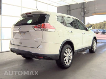 2015 Nissan Rogue S – miniatura 4