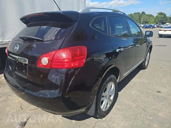 2015 Nissan Rogue Select S – miniatura 3