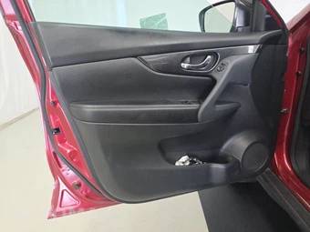 2015 Nissan Rogue SL - miniatura 9