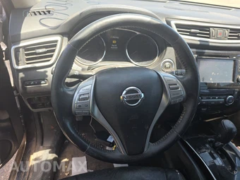 2015 Nissan Rogue SL – miniatura 10