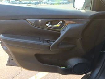 2015 Nissan Rogue SL – miniatura 9