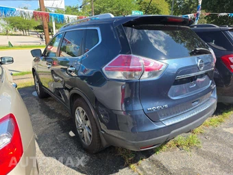 2015 Nissan Rogue SL - miniatura 2