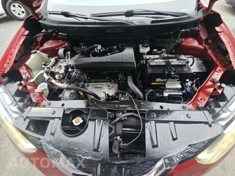 2015 Nissan Rogue SV – miniatura 15