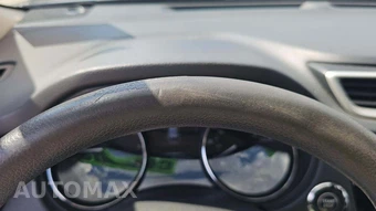 2015 Nissan Rogue SV – miniatura 19