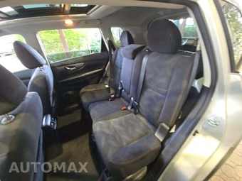 2015 Nissan Rogue SV – miniatura 13