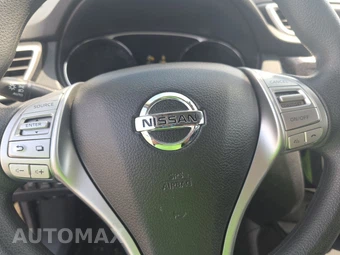 2015 Nissan Rogue SV – miniatura 10