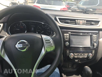 2015 Nissan Rogue SV – miniatura 11