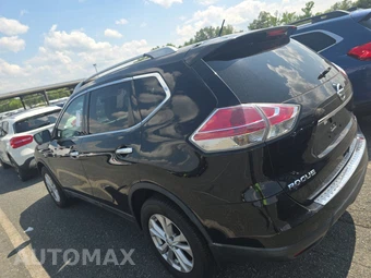 2015 Nissan Rogue SV – miniatura 6