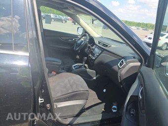 2015 Nissan Rogue SV – miniatura 8