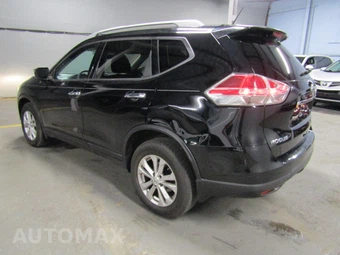 2015 Nissan Rogue SV – miniatura 4