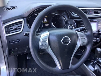 2015 Nissan Rogue SV - miniatura 16