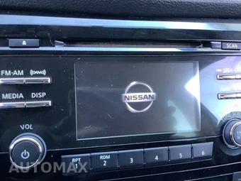 2015 Nissan Rogue SV - miniatura 18