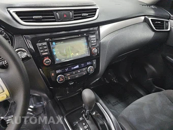 2015 Nissan Rogue SV – miniatura 11
