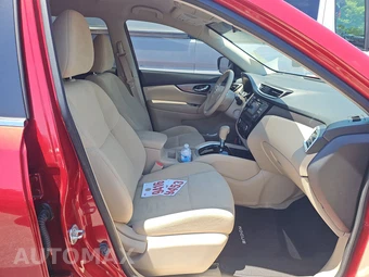 2015 Nissan Rogue SV – miniatura 8