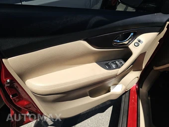2015 Nissan Rogue SV – miniatura 9