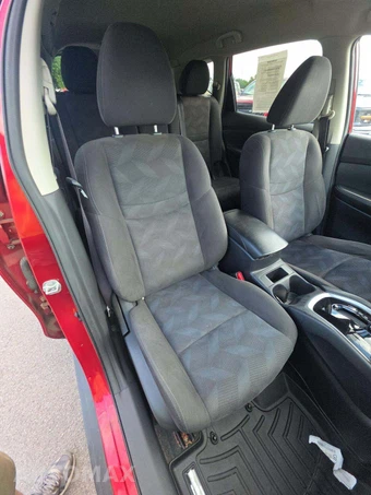 2015 Nissan Rogue SV – miniatura 15