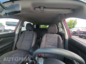 2015 Nissan Rogue SV – miniatura 8
