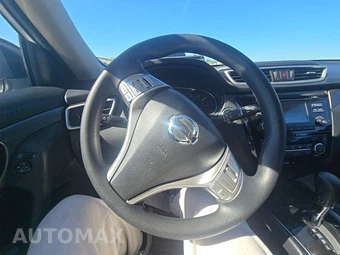 2015 Nissan Rogue SV – miniatura 10