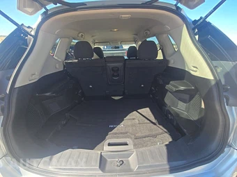 2015 Nissan Rogue SV – miniatura 17