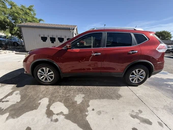 2015 Nissan Rogue SV - miniatura 5