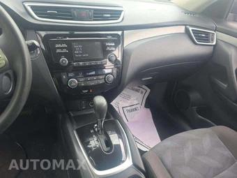 2015 Nissan Rogue SV – miniatura 10