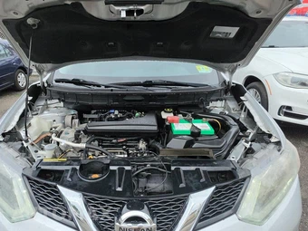 2015 Nissan Rogue SV – miniatura 18
