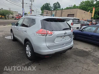 2015 Nissan Rogue SV – miniatura 6
