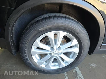 2015 Nissan Rogue SV – miniatura 10