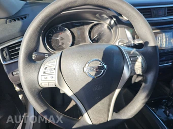 2015 Nissan Rogue SV – miniatura 10