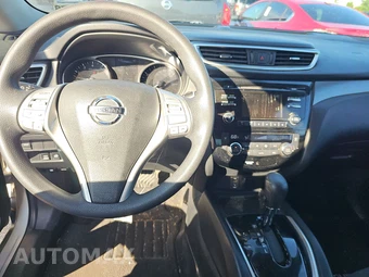 2015 Nissan Rogue SV – miniatura 11