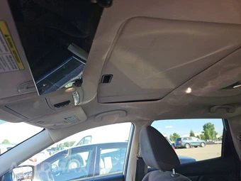 2015 Nissan Rogue SV – miniatura 18