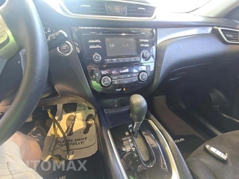 2015 Nissan Rogue SV - miniatura 10