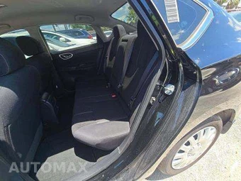 2015 Nissan Sentra S – miniatura 13
