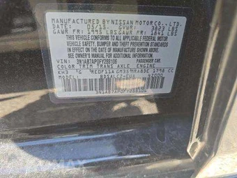2015 Nissan Sentra S – miniatura 5