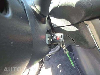 2015 Nissan Sentra S – miniatura 8