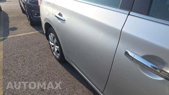 2015 Nissan Sentra S – miniatura 18