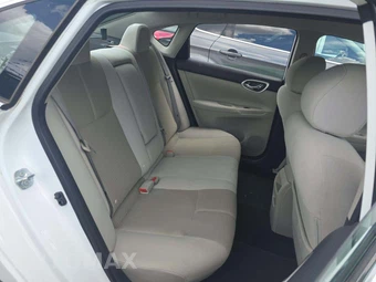 2015 Nissan Sentra S – miniatura 16