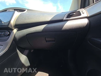 2015 Nissan Sentra S - miniatura 18