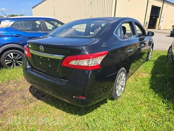 2015 Nissan Sentra S - miniatura 3