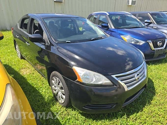 2015 Nissan Sentra S - miniatura 4