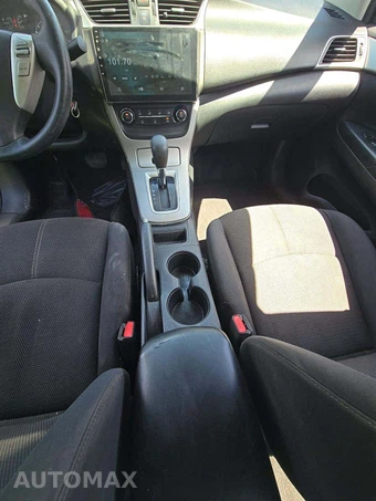 2015 Nissan Sentra S - miniatura 9